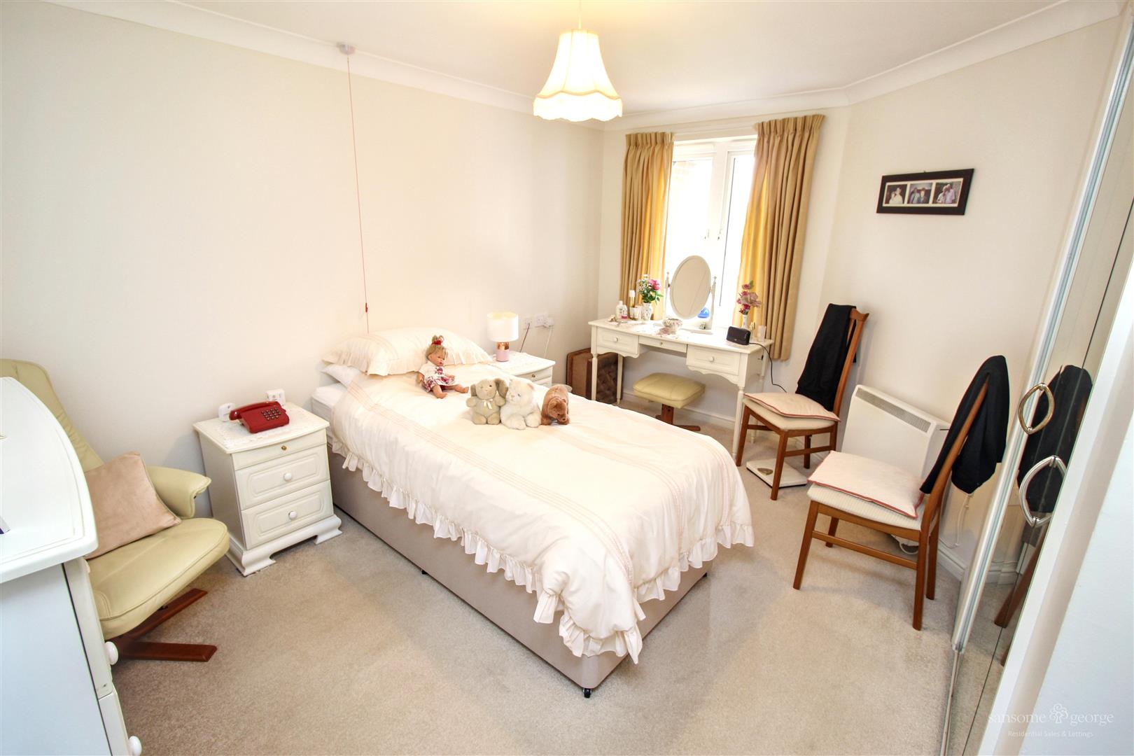 Chieveley Close, Tilehurst, Reading